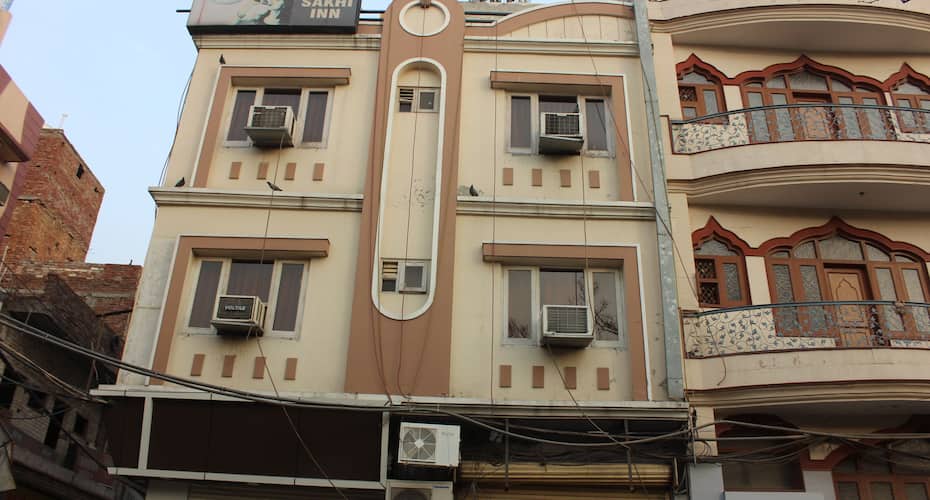 Hotel Sakhi Inn by Urban galaxy, Amritsar 1